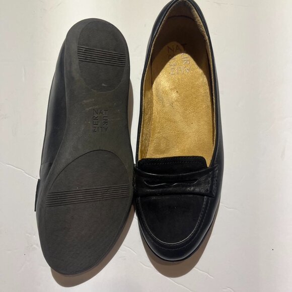 Soul Naturalizer Women's Black Loafers - Picture 3 of 3